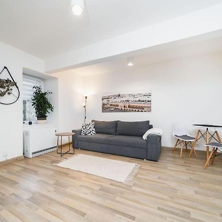 Close Wawel Castle, City Centre Apartment คราคูฟ ภายนอก รูปภาพ
